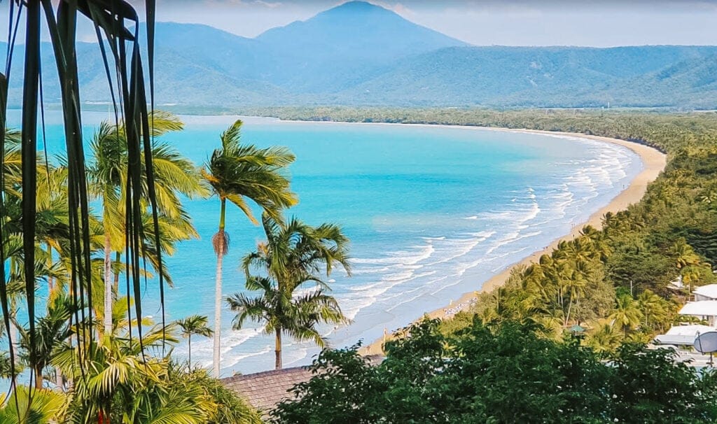 Transfer from Cairns Airport to Palm Cove