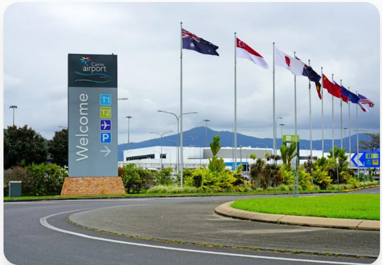 Transfer from Cairns Airport  to Cairns City 